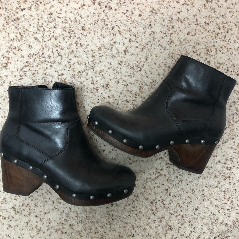 Lucky Brand black booties